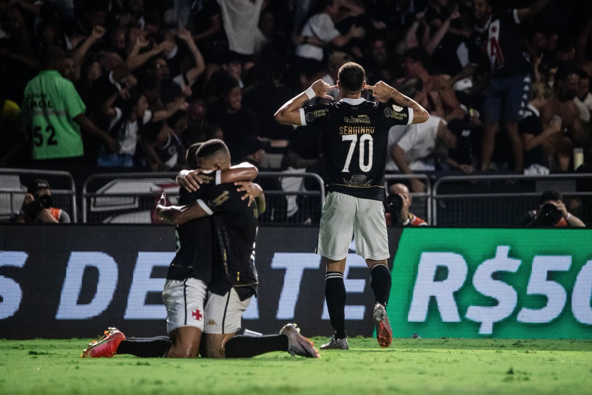 Serginho gol Vasco 2023
