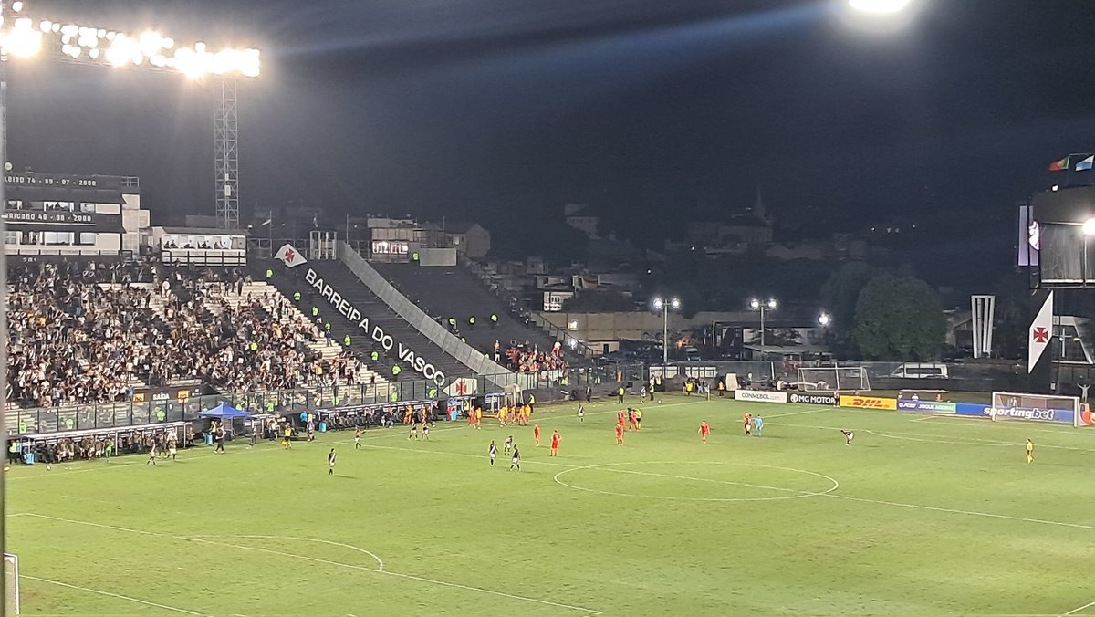 torcida vasco são januário