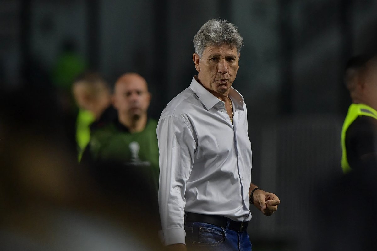 Renato Gaúcho Vasco coletiva