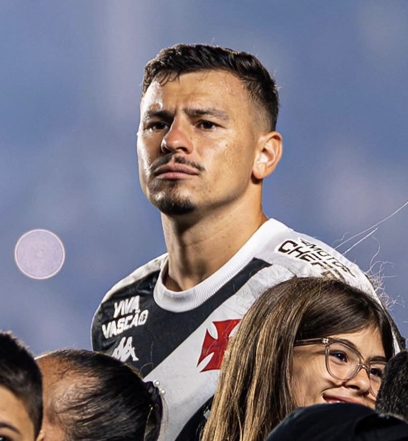 Hugo Moura Vasco volante