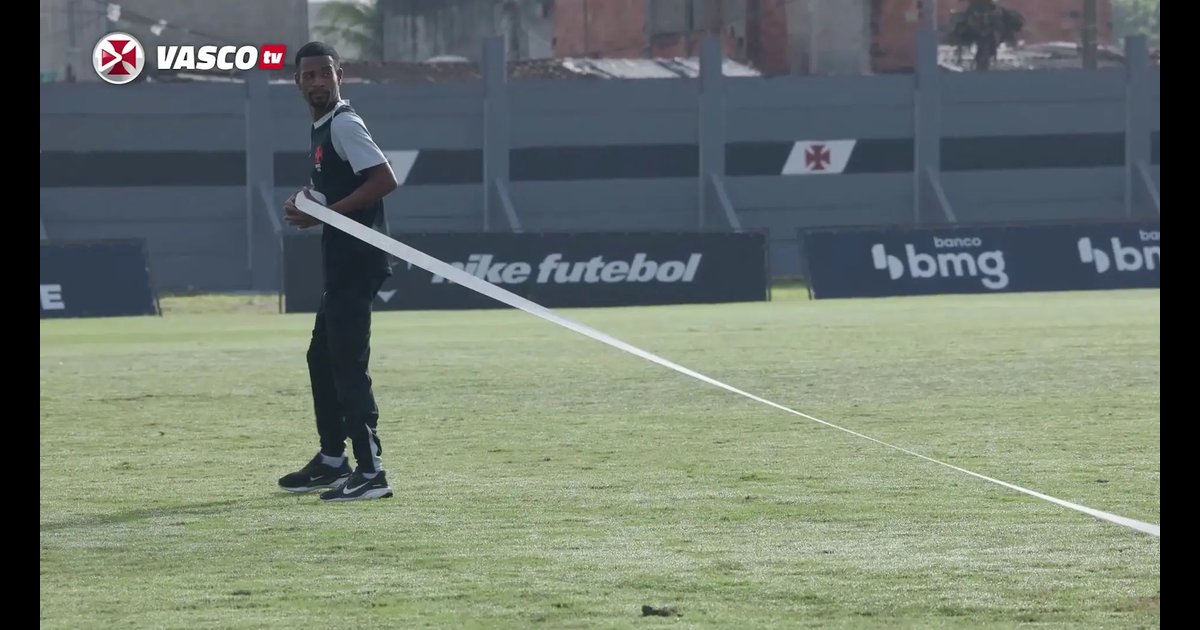 Thiago Mendes treina normalmente e Vasco se prepara para volta do Brasileirão