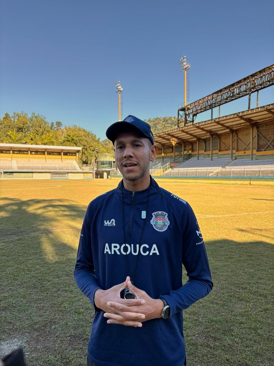 Ex-volante Souza assume comando técnico do Arouca na Série B2 do Carioca