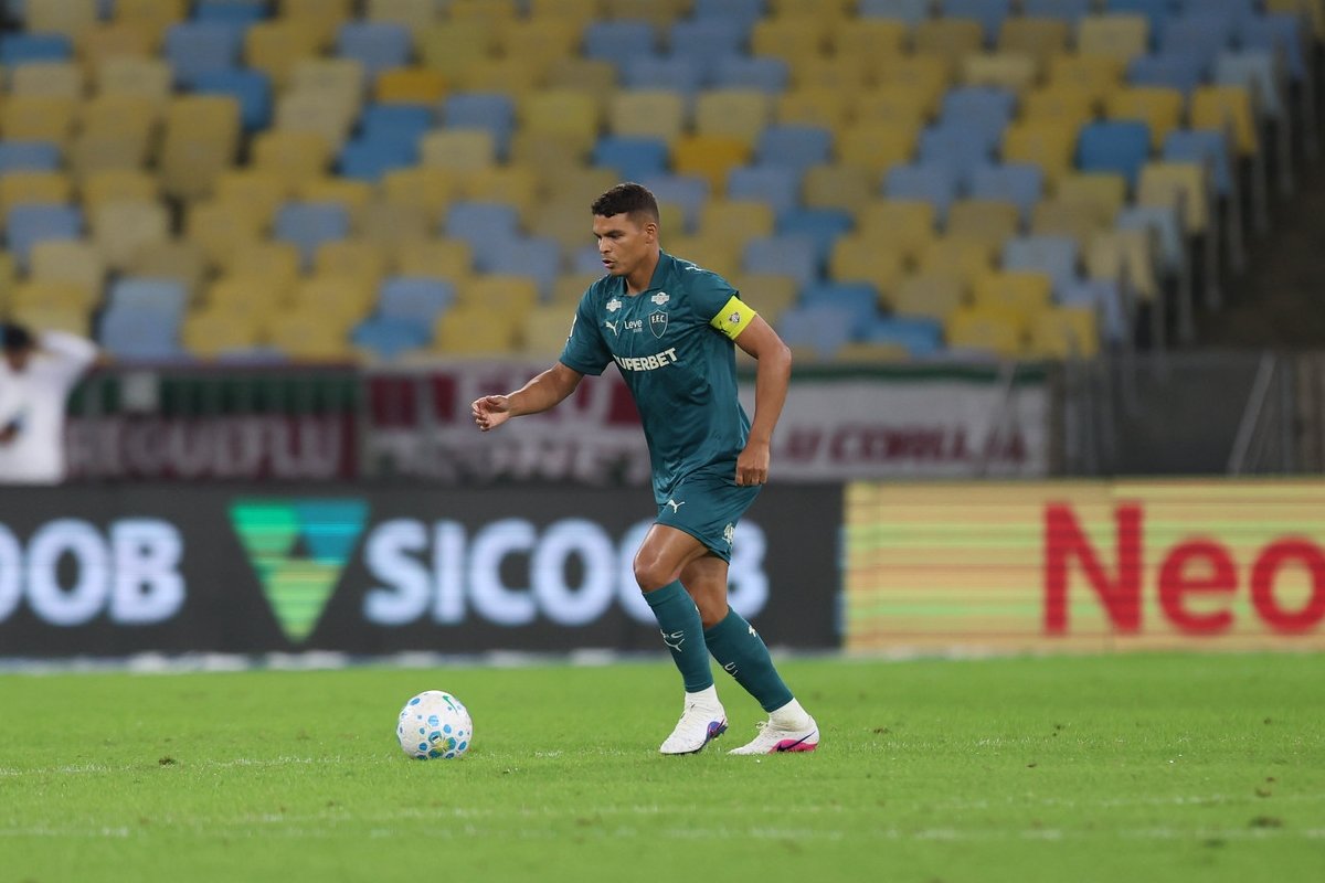 Fluminense confirma lesões de Thiago Silva e Freytes às vésperas de clássico