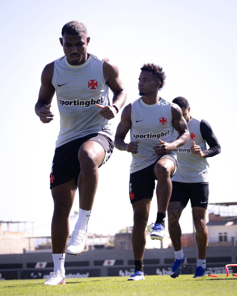Vasco treino CT Moacyr Barbosa