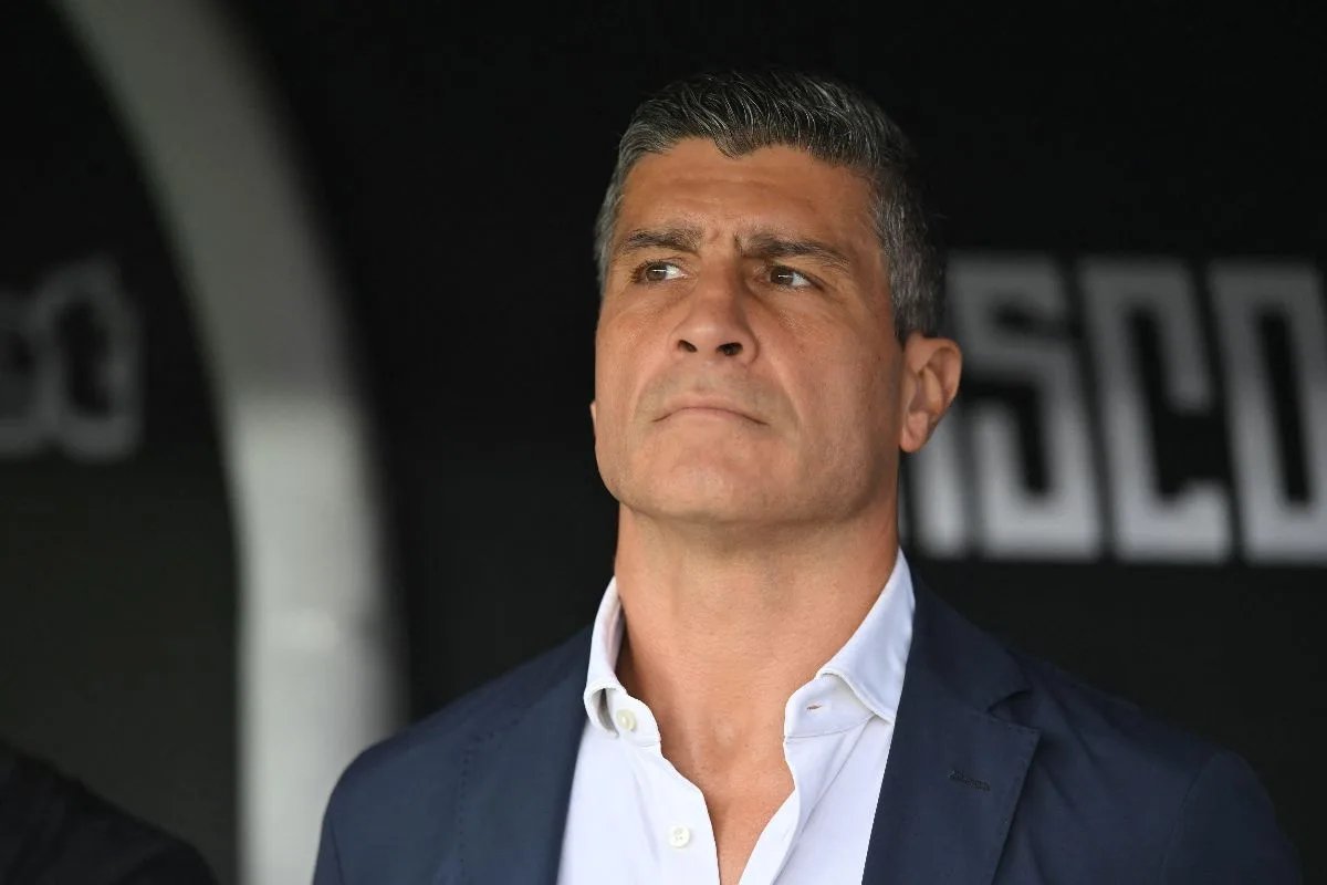Pedro Emanuel celebra massacre de 5 a 0, projeta mais e dispara: 'O melhor ainda está por vir'