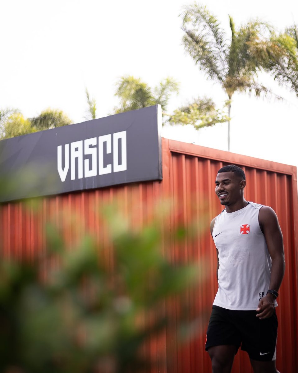 treino vasco ct moacyr barbosa