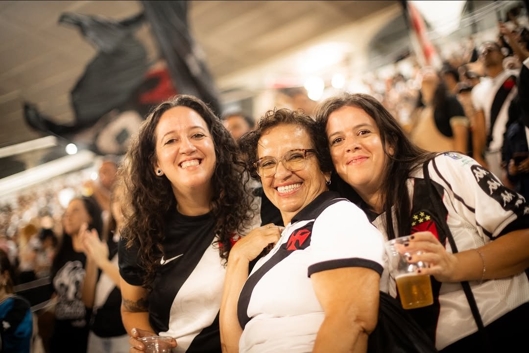 torcida vasco são januário mães